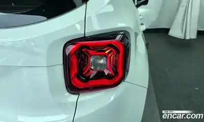 Jeep Renegade 2020 1.6 автомат (гидро), миниатюра 9