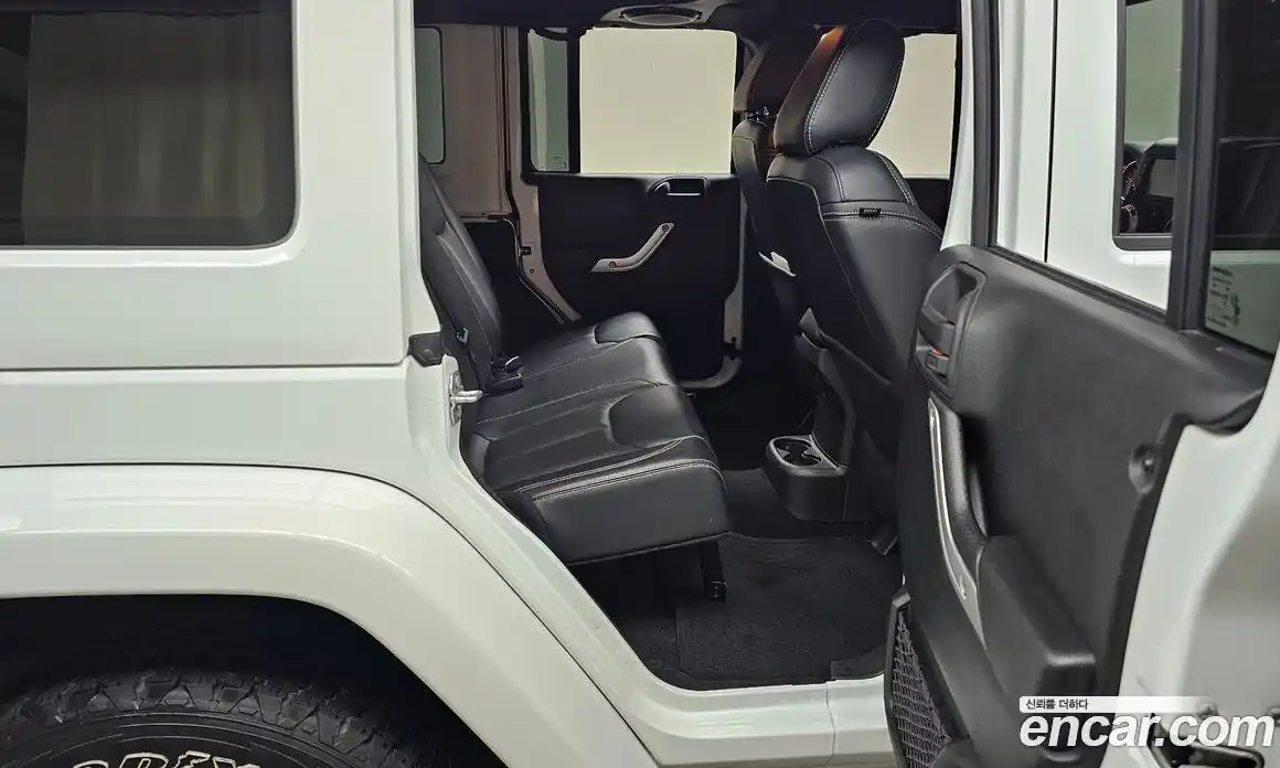 Jeep Wrangler 2016 3.6 автомат (гидро), фото 12