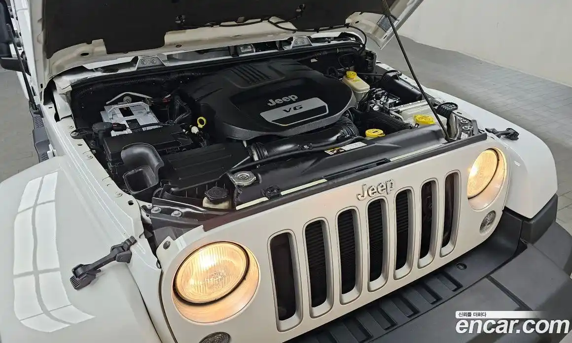 Jeep Wrangler 2016 3.6 автомат (гидро), фото 6