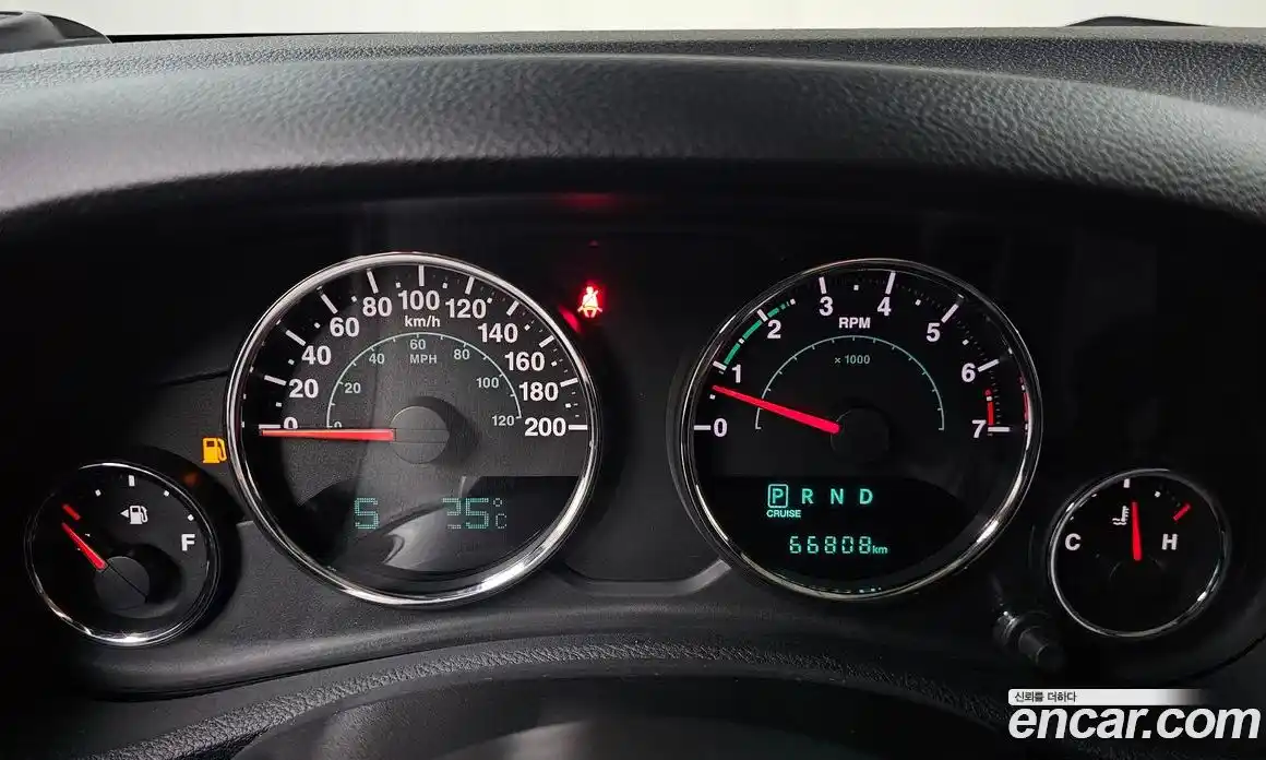 Jeep Wrangler 2016 3.6 автомат (гидро), фото 8