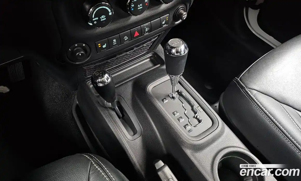Jeep Wrangler 2016 3.6 автомат (гидро), фото 9
