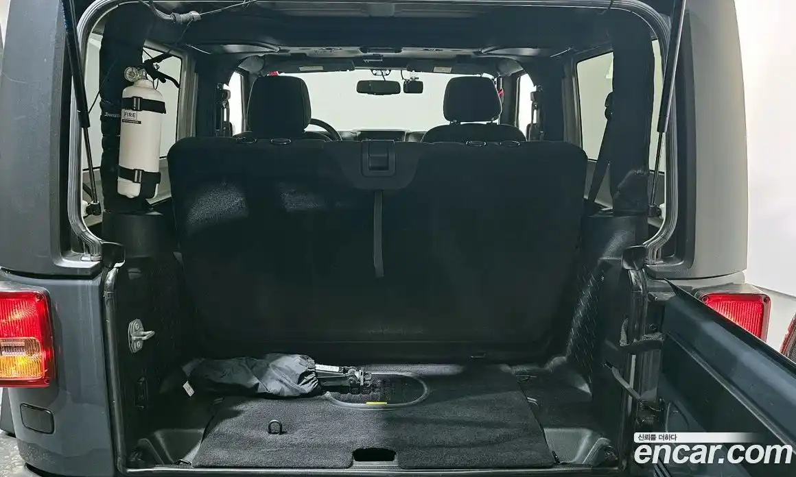 Jeep Wrangler 2017 3.6 автомат (гидро), фото 26