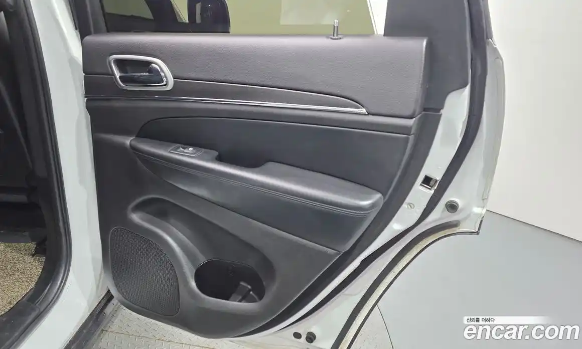 Jeep Cherokee 2018 3.6 автомат (гидро), фото 15