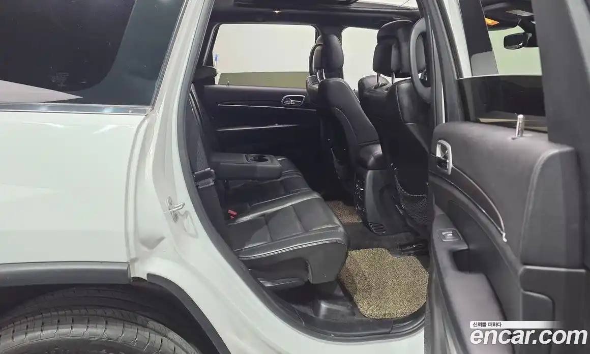 Jeep Cherokee 2018 3.6 автомат (гидро), фото 17