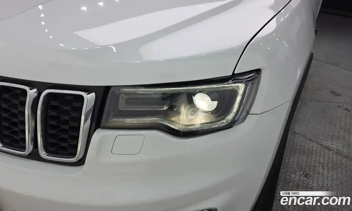 Jeep Cherokee 2018 3.6 автомат (гидро), фото 8