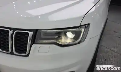 Jeep Cherokee 2018 3.6 автомат (гидро), миниатюра 8
