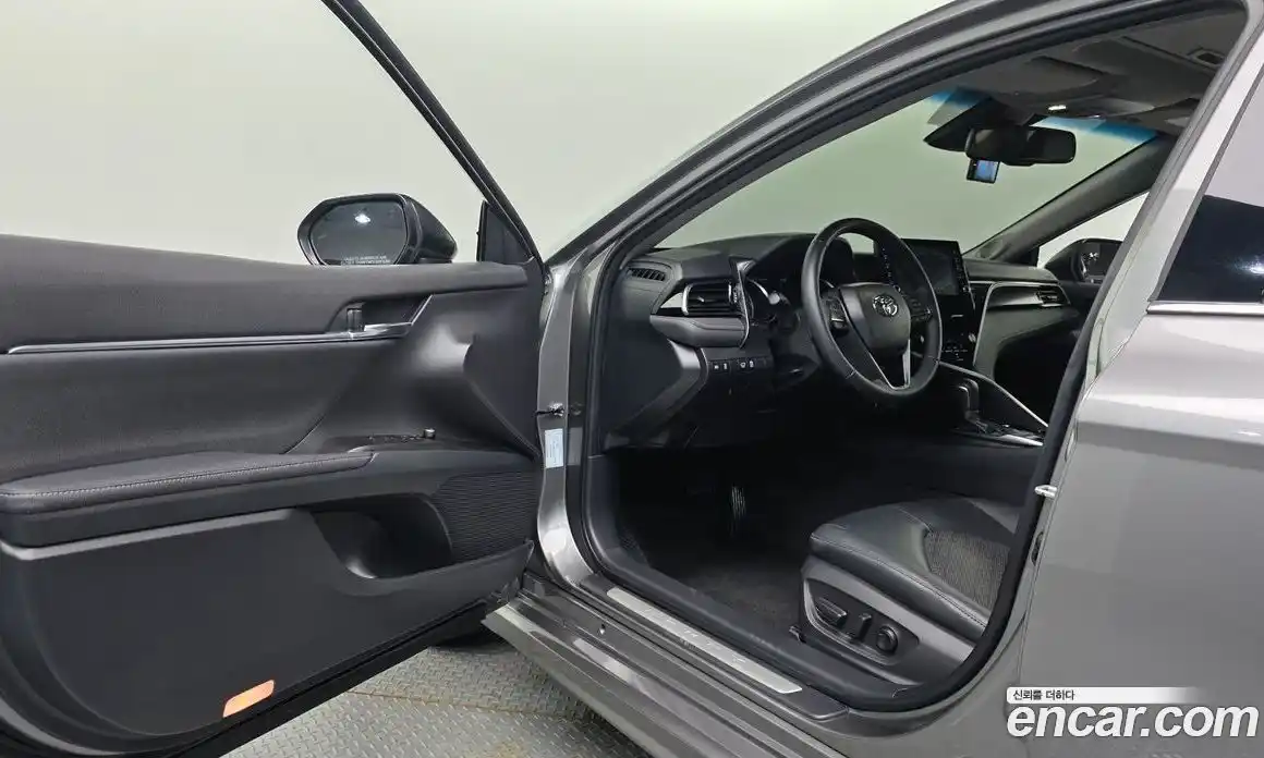 Toyota Camry 2024 2.5 гидро, фото 13