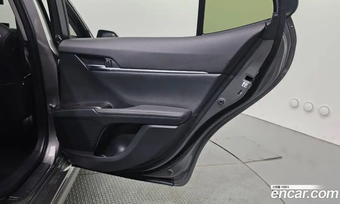 Toyota Camry 2024 2.5 гидро, фото 15