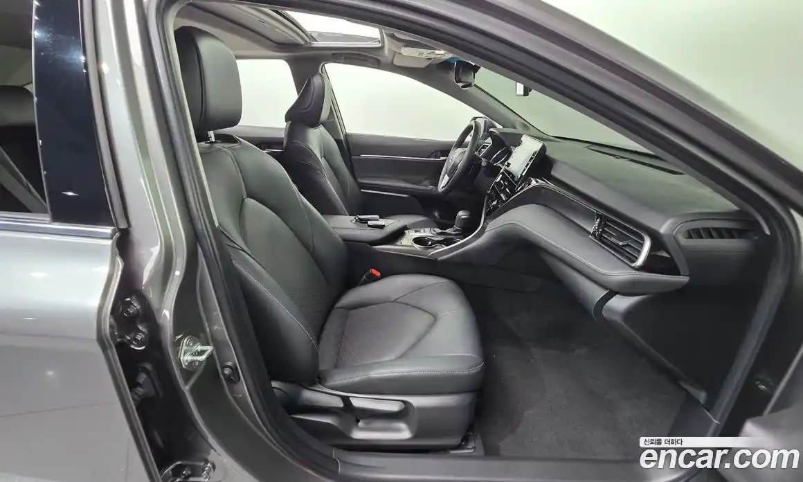 Toyota Camry 2024 2.5 гидро, фото 16