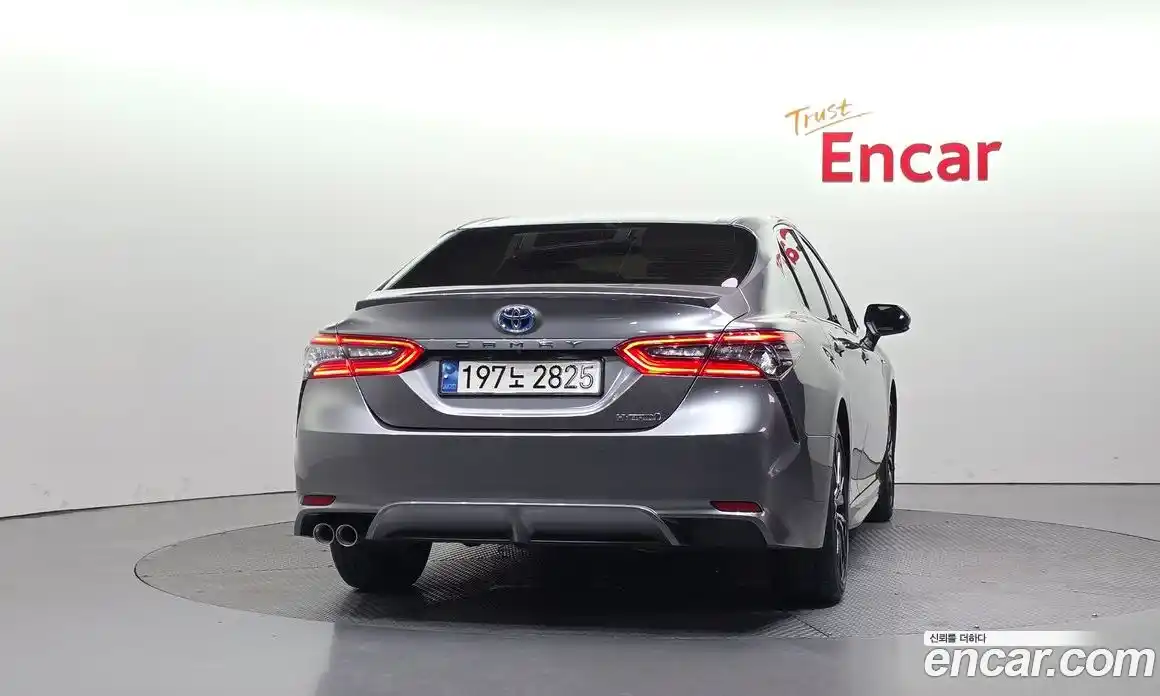 Toyota Camry 2024 2.5 гидро, фото 4
