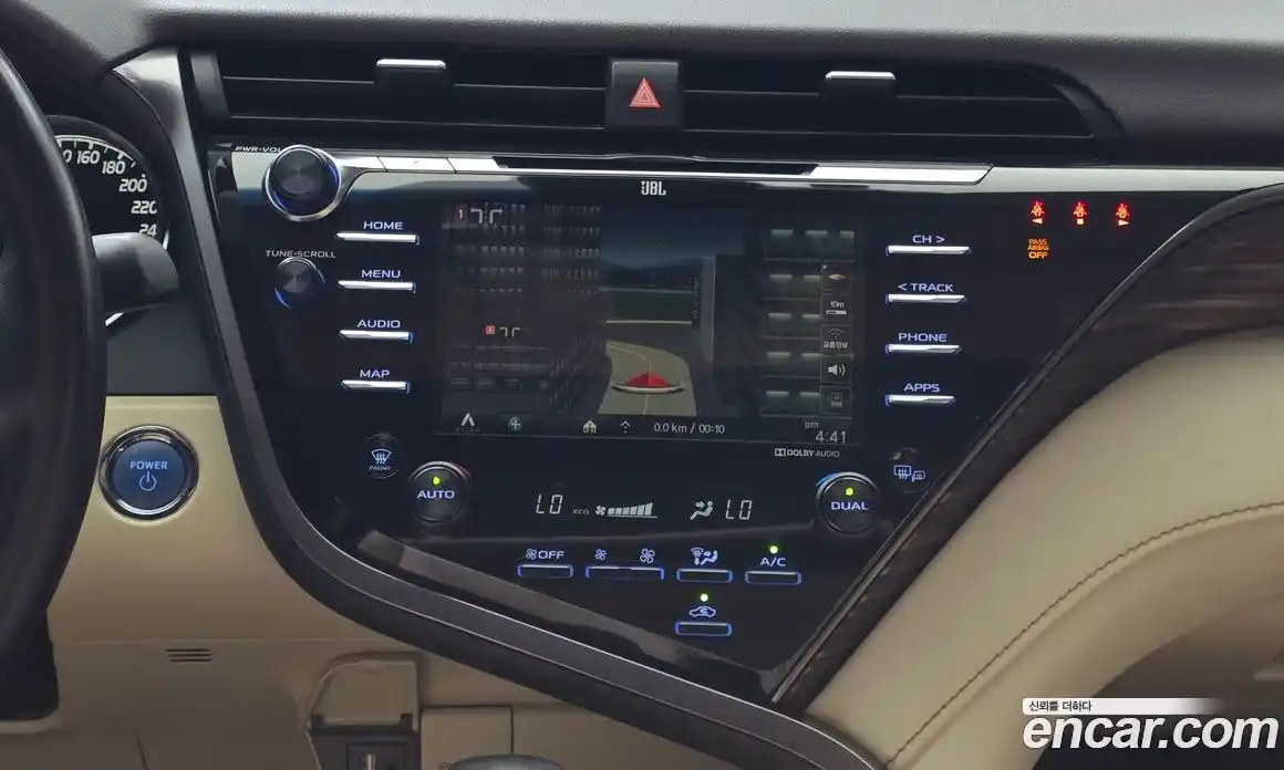 Toyota Camry 2019 2.5 гидро, фото 29