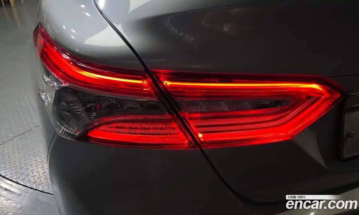 Toyota Camry 2019 2.5 гидро, фото 9
