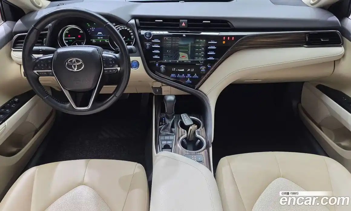 Toyota Camry 2019 2.5 гидро, фото 10