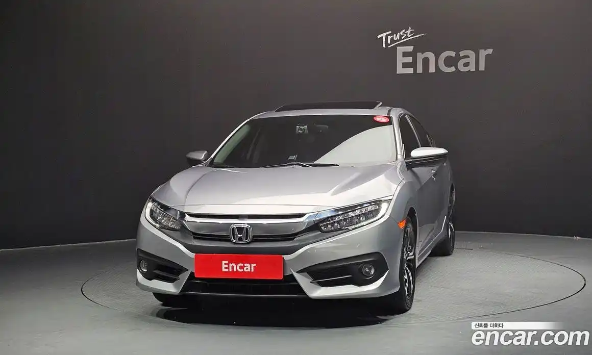 Honda Civic 2018 2.0 автомат (гидро), фото 3