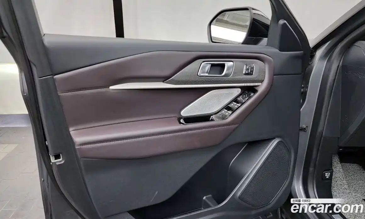 Ford Explorer 2025 2.3 автомат (гидро), фото 13