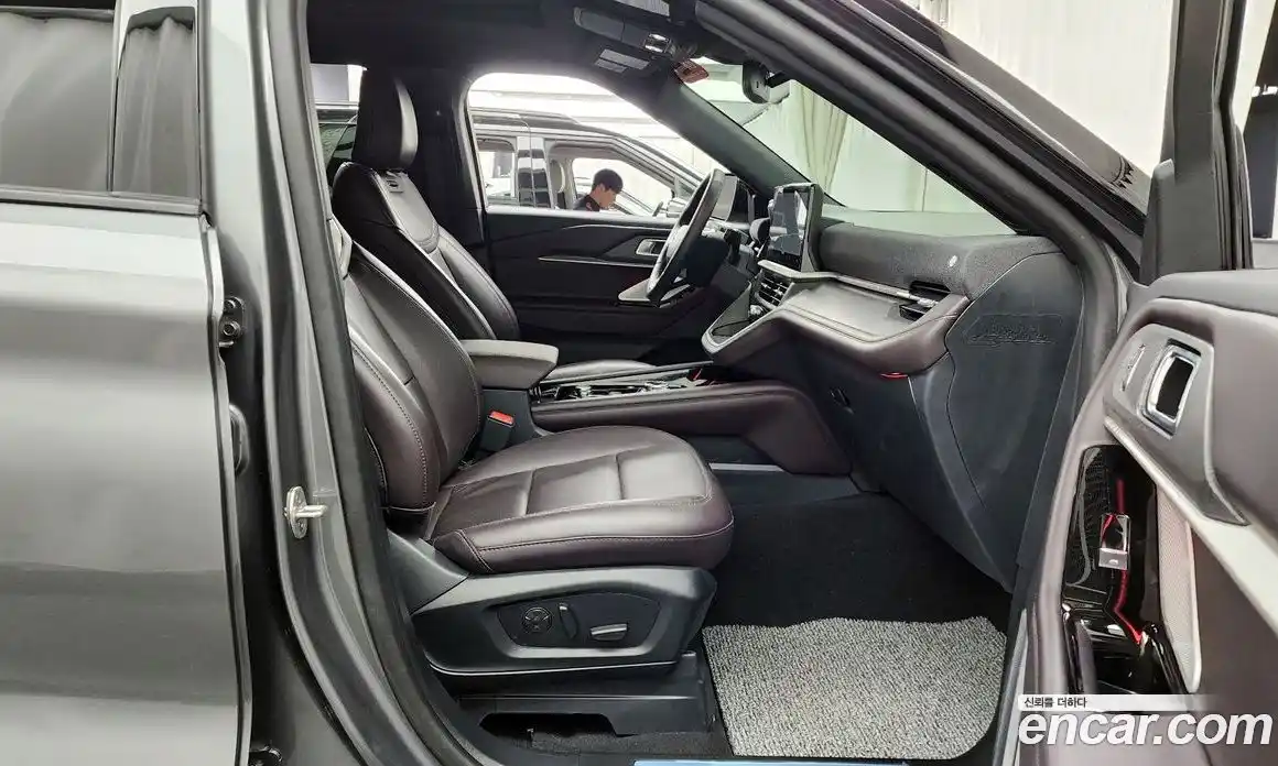 Ford Explorer 2025 2.3 автомат (гидро), фото 16