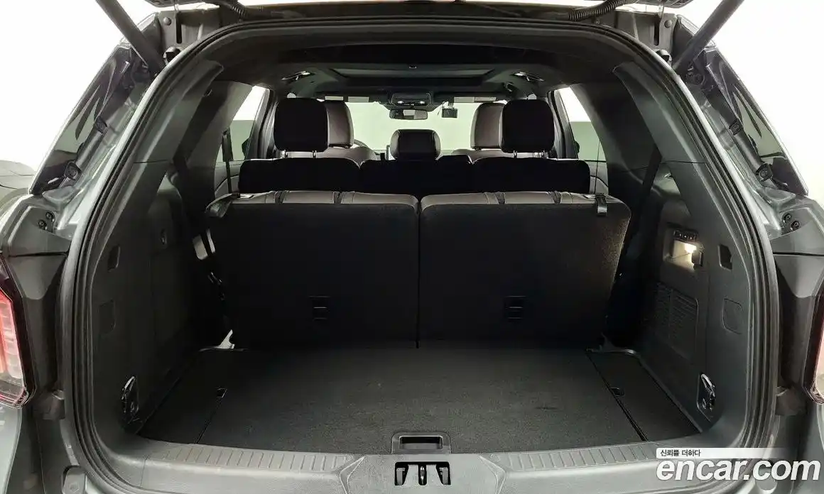 Ford Explorer 2025 2.3 автомат (гидро), фото 25