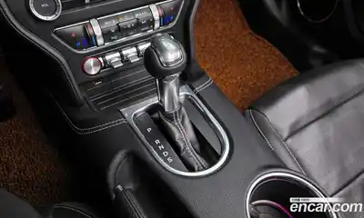 Ford Mustang 2020 2.3 автомат (гидро), миниатюра 11