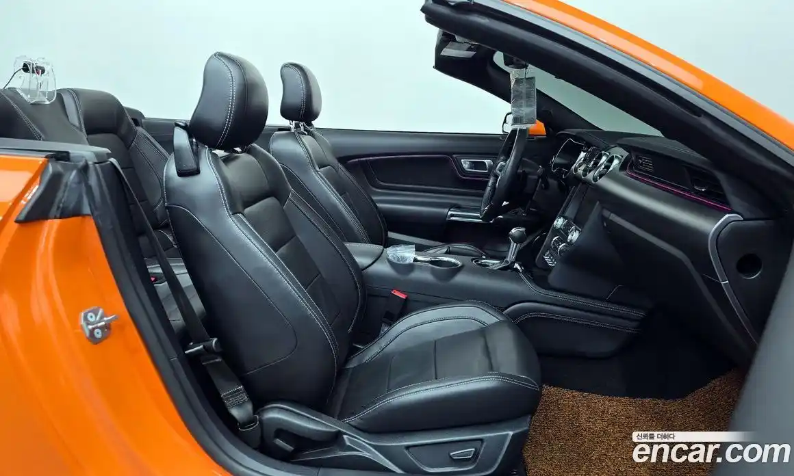Ford Mustang 2020 2.3 автомат (гидро), фото 15