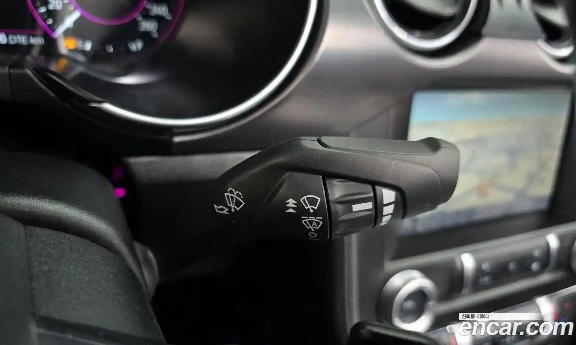Ford Mustang 2020 2.3 автомат (гидро), фото 25
