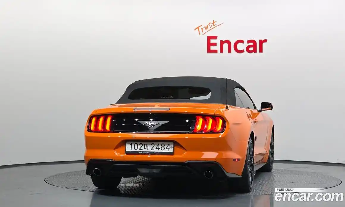 Ford Mustang 2020 2.3 автомат (гидро), фото 3