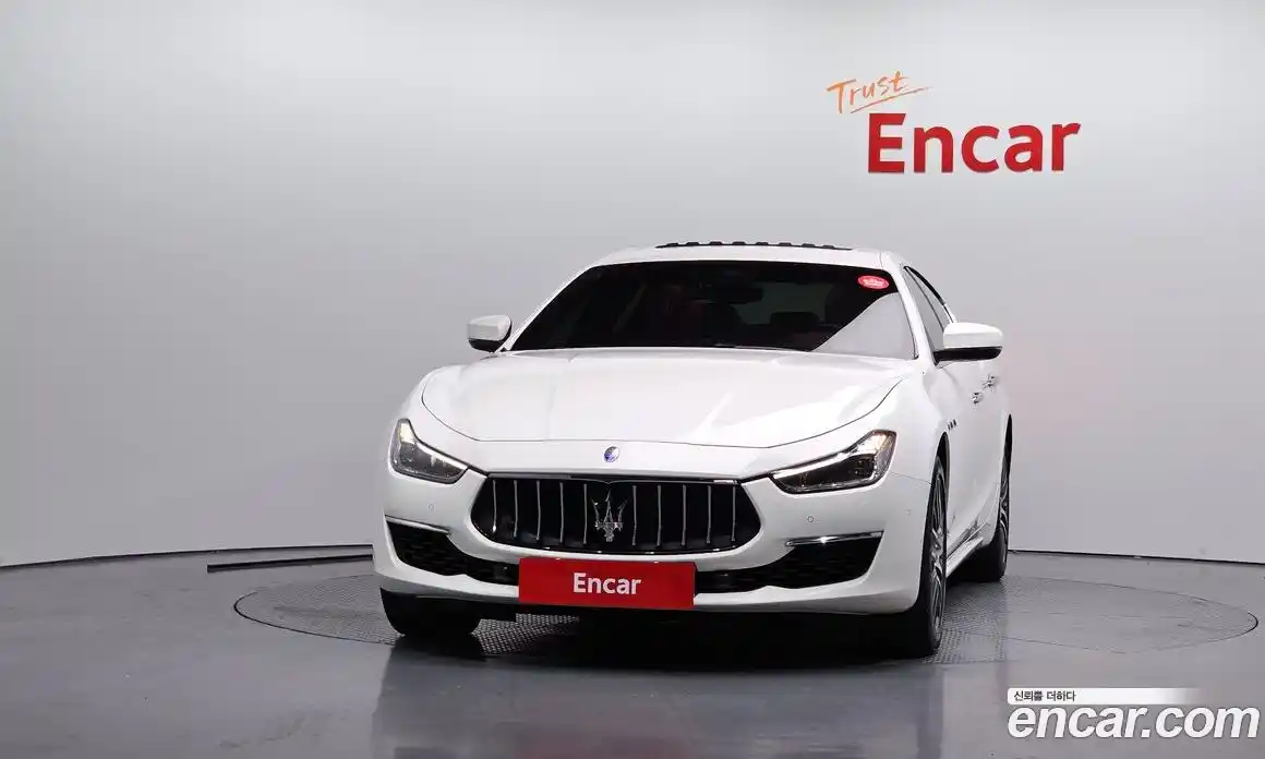 Maserati Ghibli 2017 3.0 гидро, фото 3