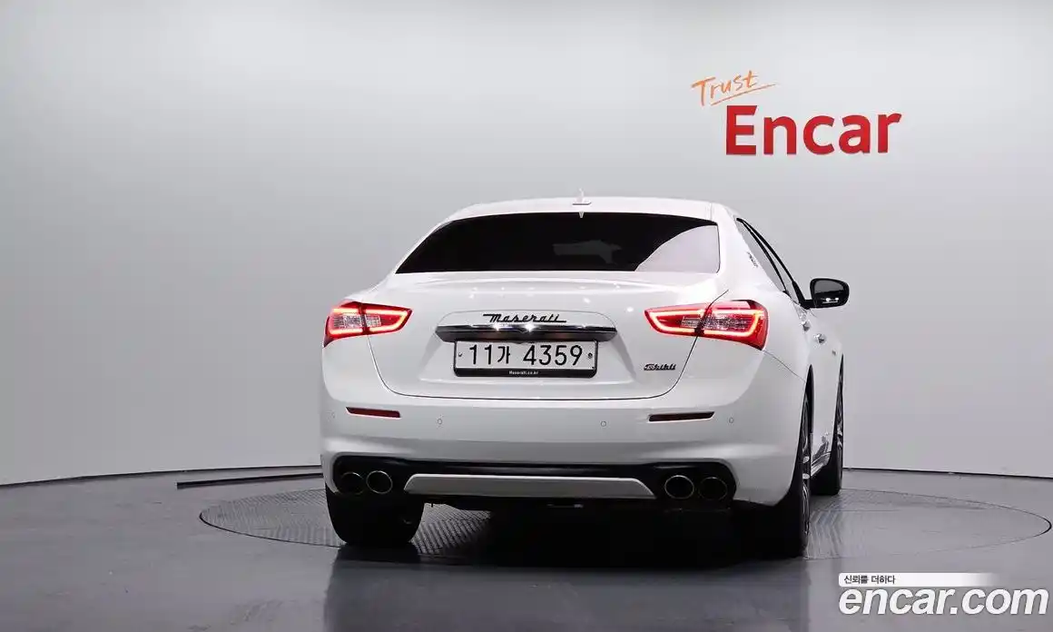 Maserati Ghibli 2017 3.0 гидро, фото 4