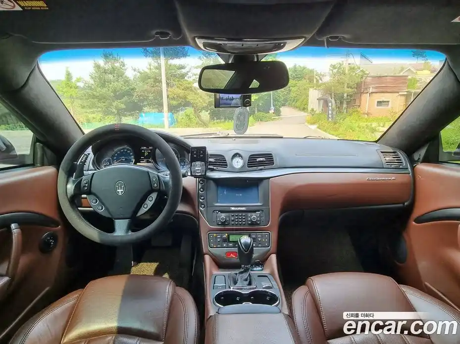 Maserati GranTurismo 2009 4.7 гидро, фото 15