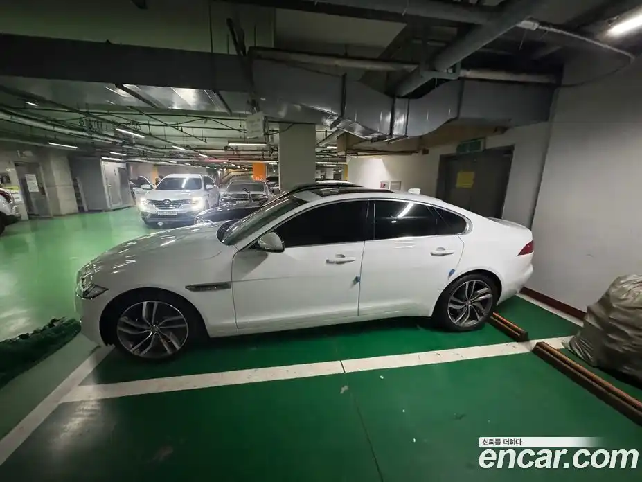 Jaguar XF 2016 2.0 гидро, фото 2