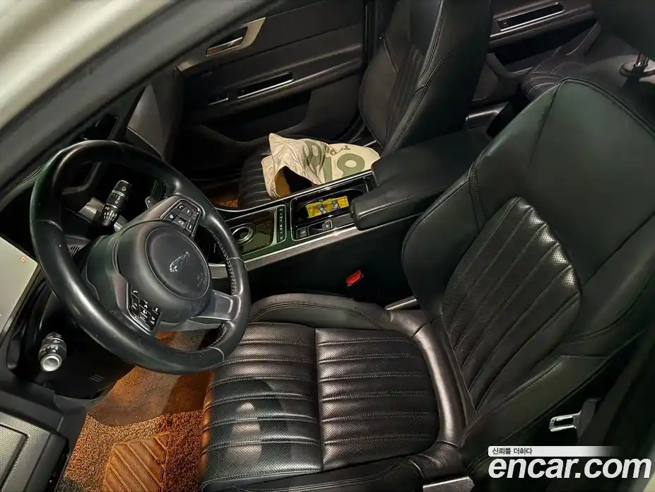 Jaguar XF 2016 2.0 гидро, фото 4