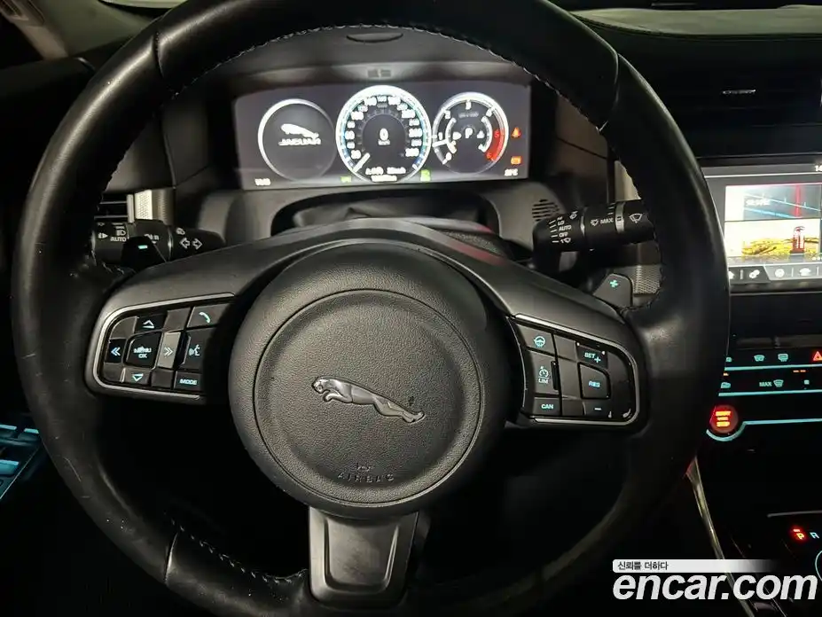Jaguar XF 2016 2.0 гидро, фото 6
