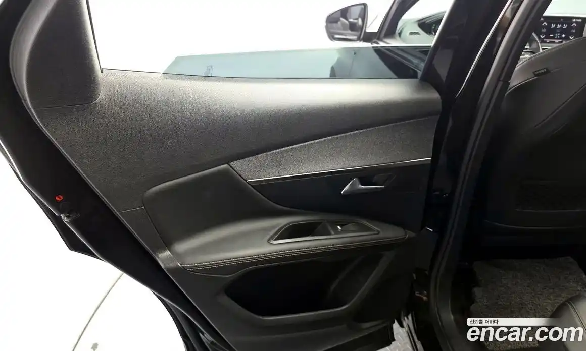 Peugeot 3008 2019 1.5 автомат (гидро), фото 15