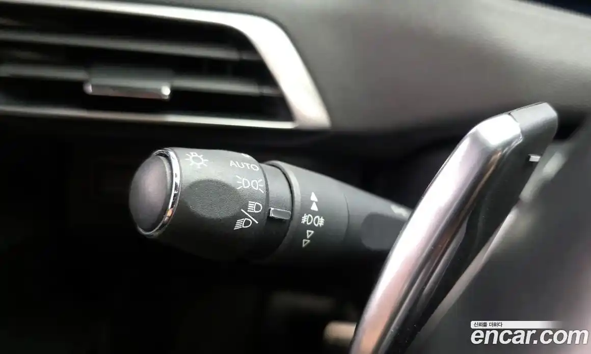 Peugeot 3008 2019 1.5 автомат (гидро), фото 27