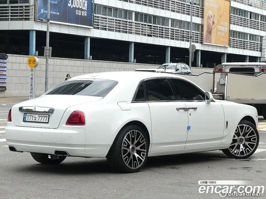 Rolls-Royce Ghost 2017 6.6 гидро, фото 4
