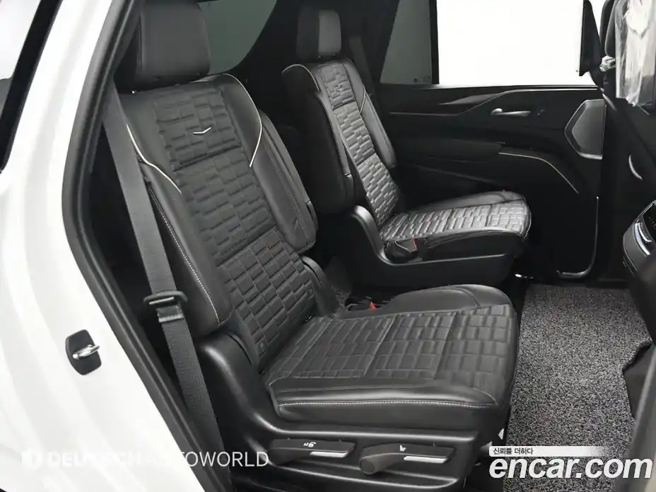 Cadillac Escalade 2023 6.2 гидро, фото 12