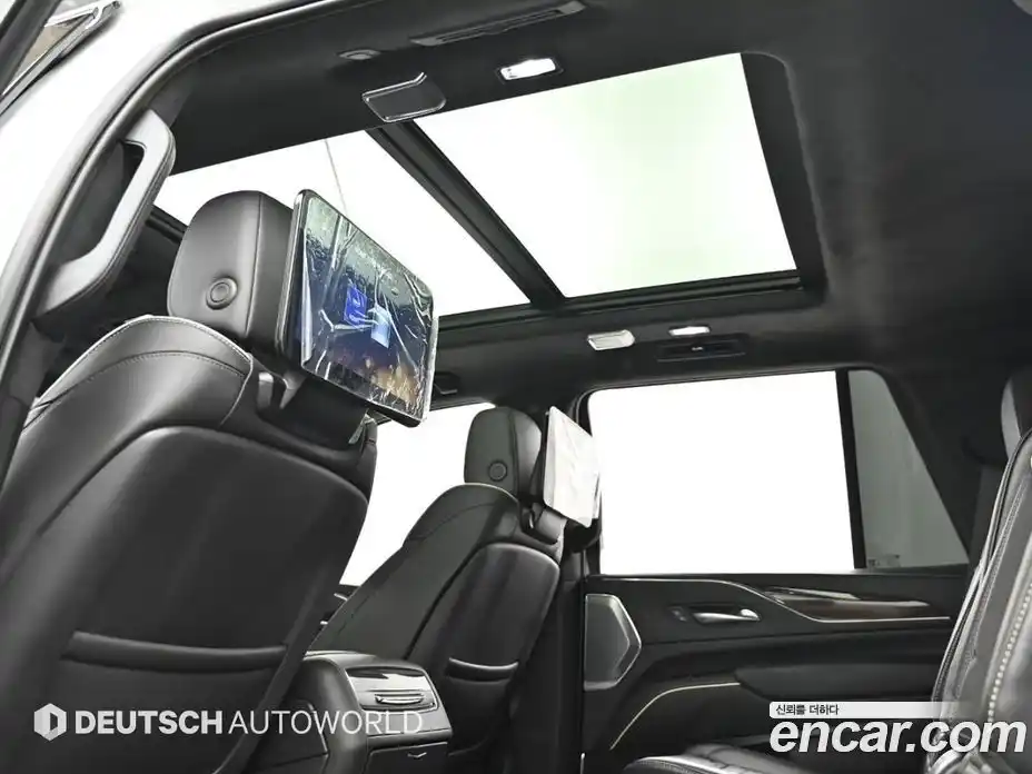 Cadillac Escalade 2023 6.2 гидро, фото 18