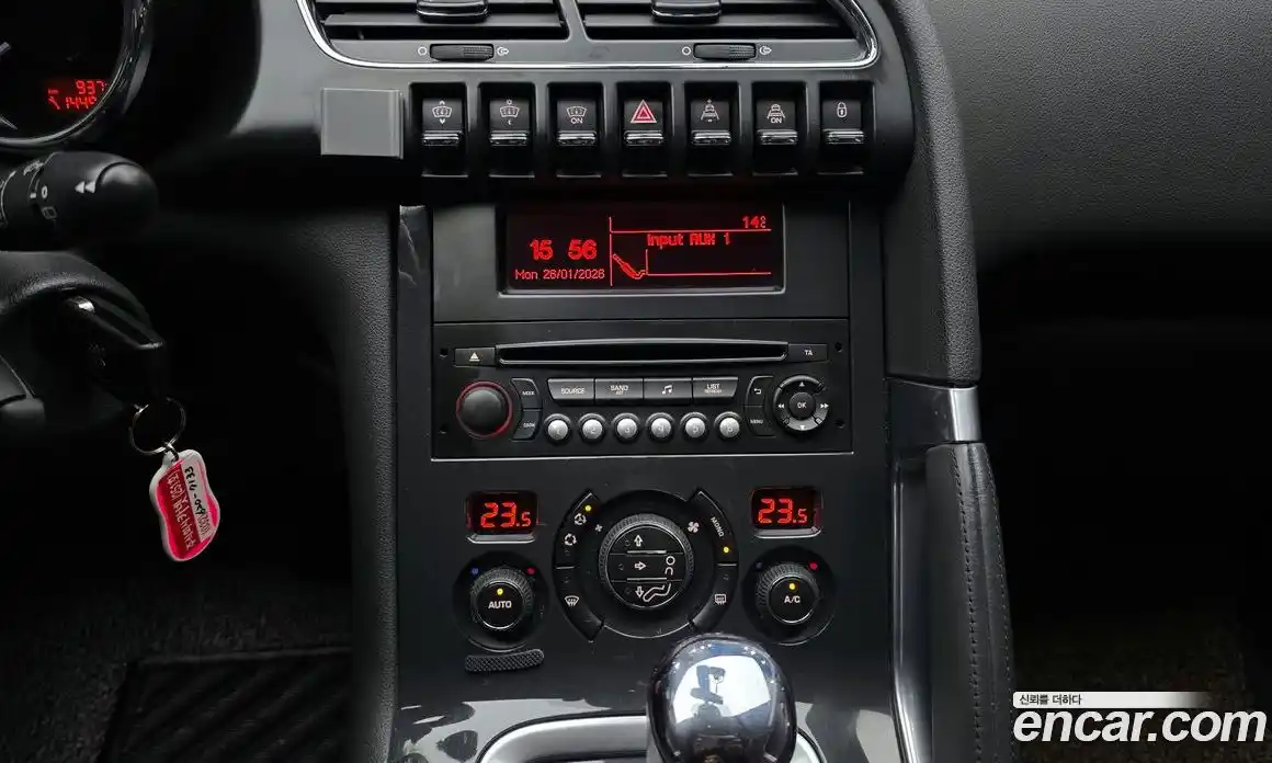 Peugeot 3008 2013 1.6 автомат (гидро), фото 16