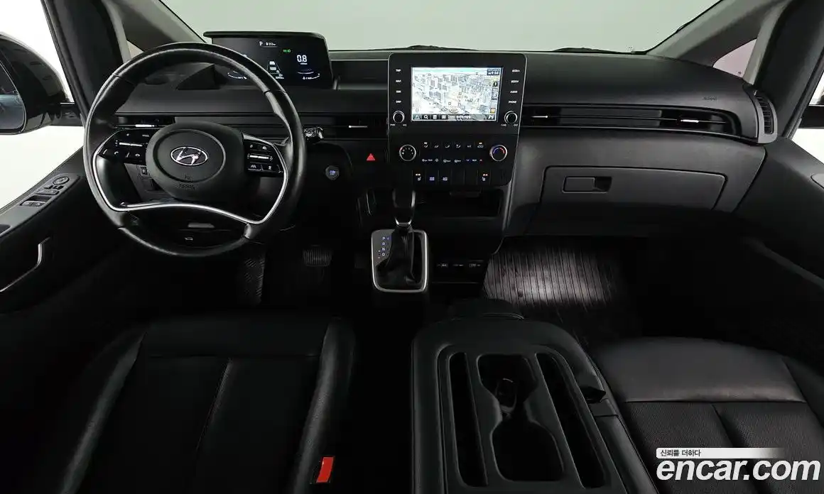 Hyundai Staria 2021 2.2 автомат (гидро), фото 7