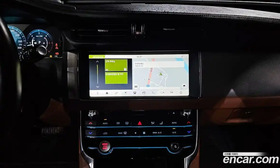 Jaguar XF 2018 2.0 гидро, фото 14