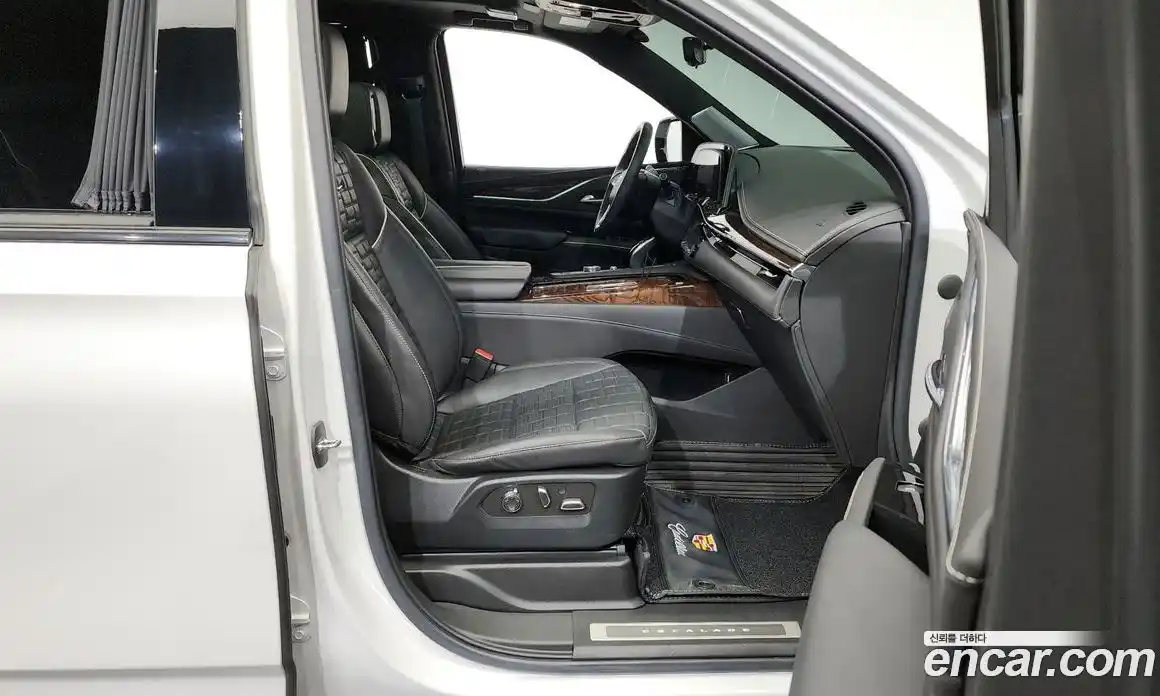 Cadillac Escalade 2022 6.2 гидро, фото 11
