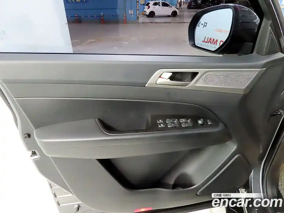 SsangYong Rexton 2018 2.2 автомат (гидро), фото 14