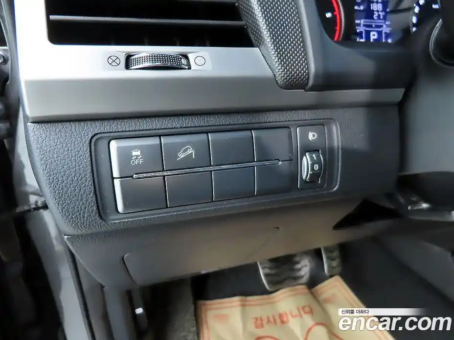 SsangYong Rexton 2018 2.2 автомат (гидро), фото 15