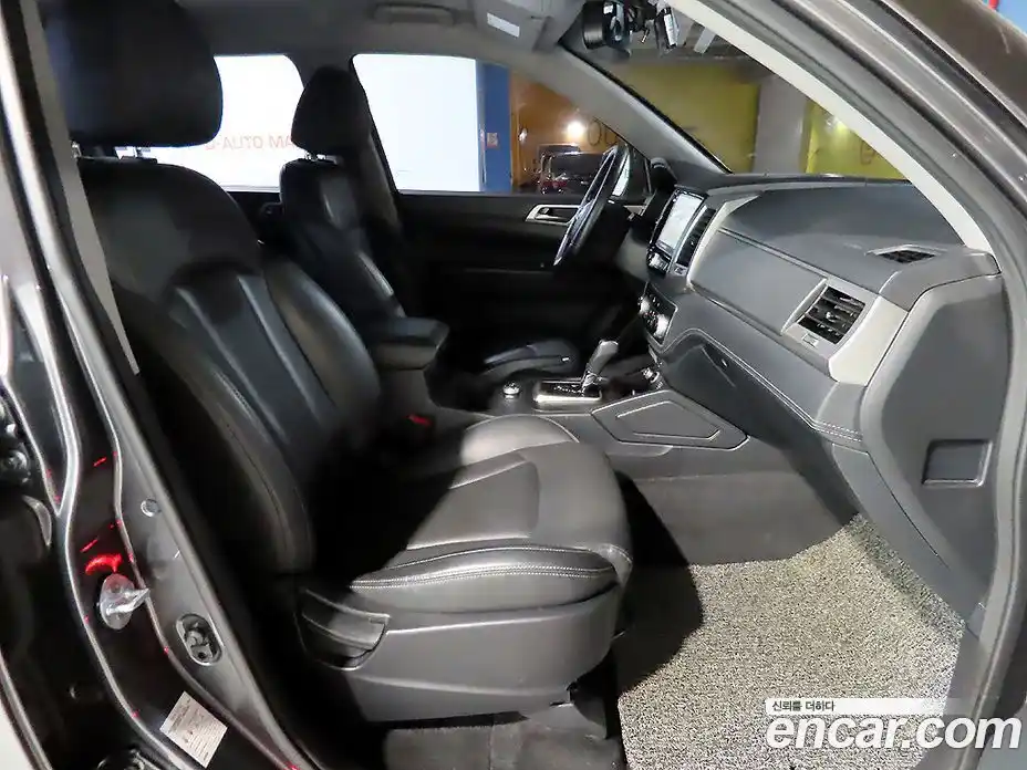 SsangYong Rexton 2018 2.2 автомат (гидро), фото 8