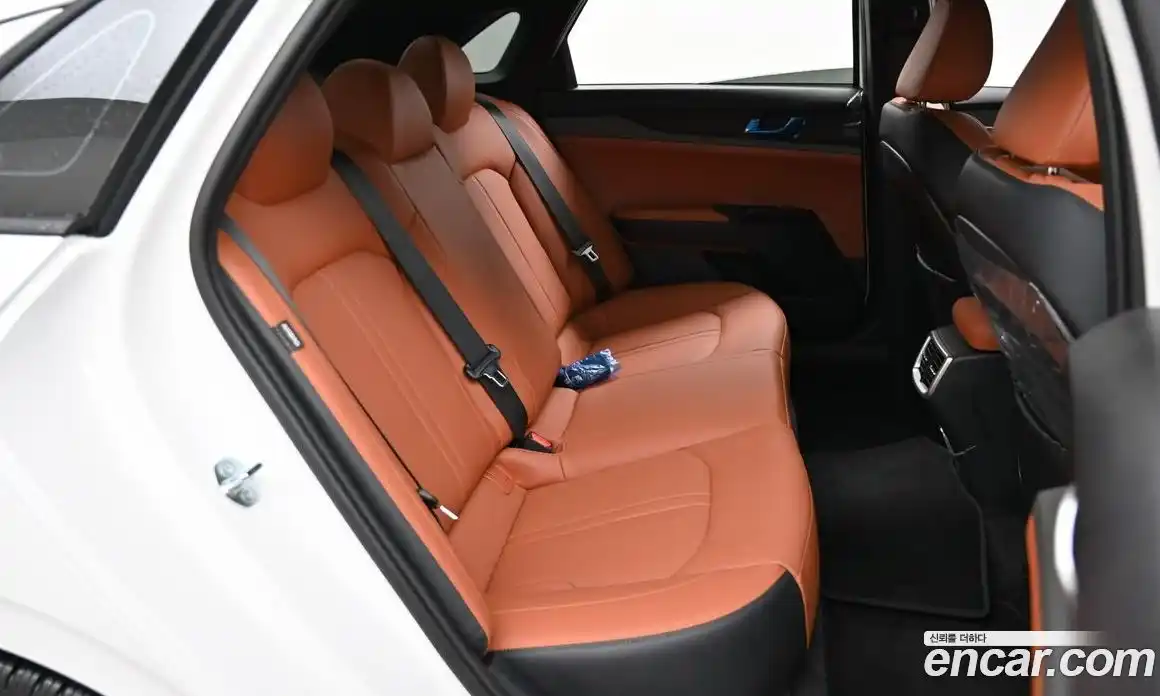 Kia K5 (Optima) 2025 1.6 автомат (гидро), фото 13