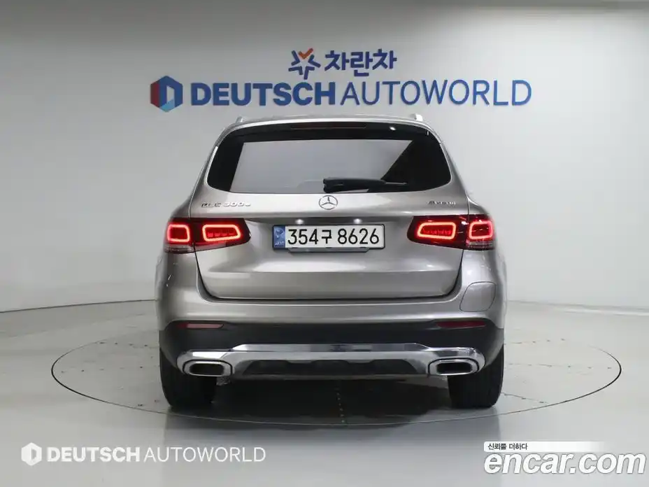 Mercedes-Benz GLC-Class 2021 2.0 гидро, фото 4 Mercedes-Benz GLC-Class 2021 2.0 гидро, фото 4
