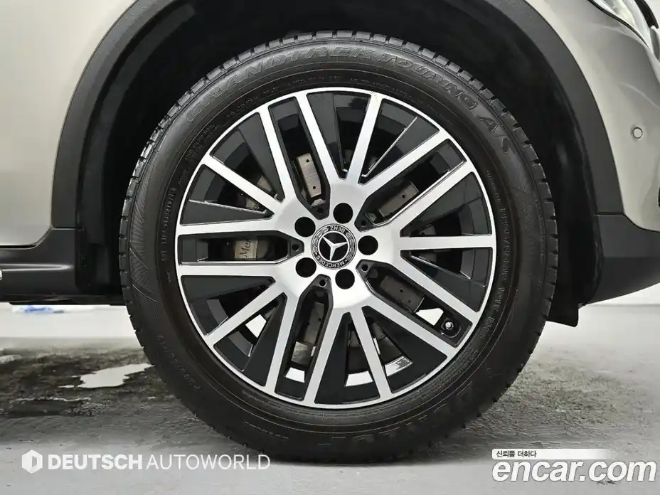 Mercedes-Benz GLC-Class 2021 2.0 гидро, фото 5 Mercedes-Benz GLC-Class 2021 2.0 гидро, фото 5