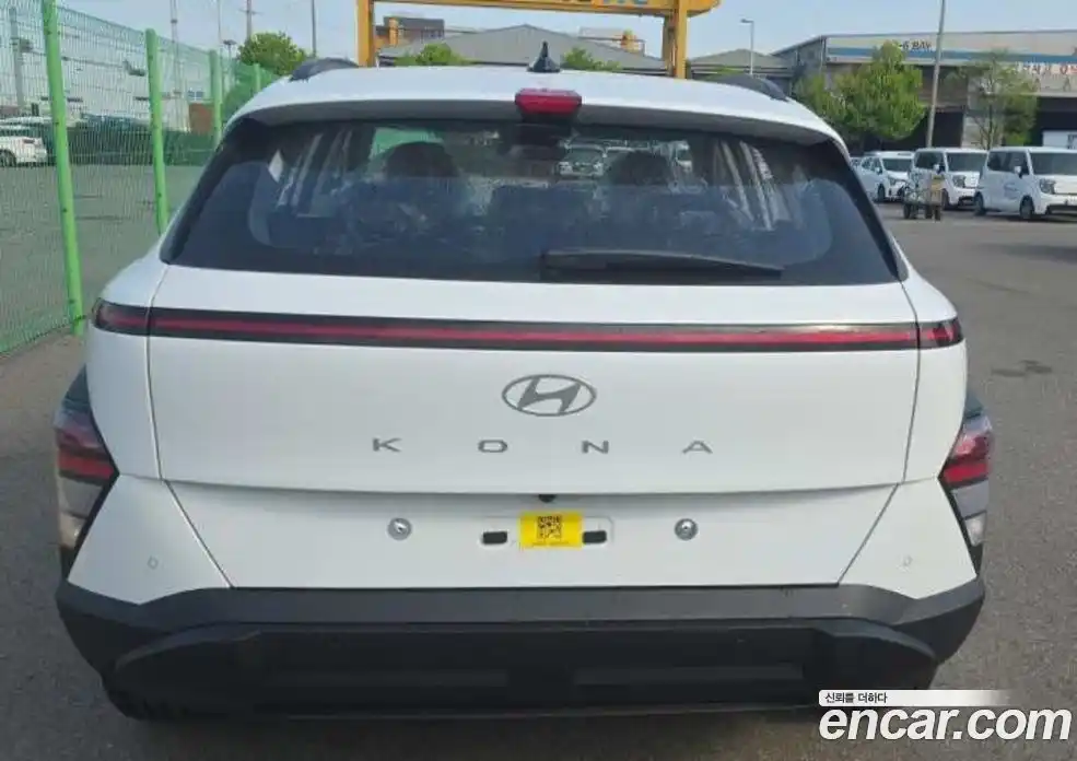 Hyundai Kona 2026 1.6 автомат (гидро), фото 3