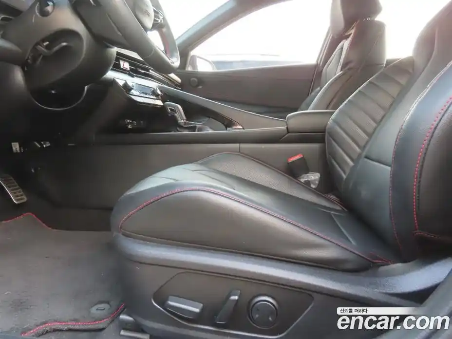 Hyundai Avante 2025 1.6 автомат (гидро), фото 10