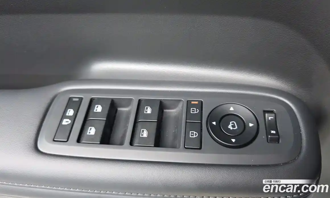 Hyundai Santa Fe 2024 1.6 автомат (гидро), фото 19