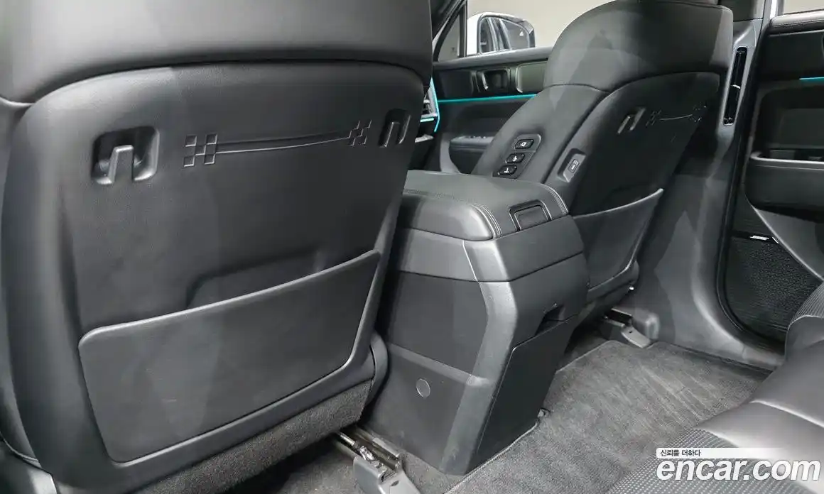 Hyundai Santa Fe 2024 1.6 автомат (гидро), фото 42